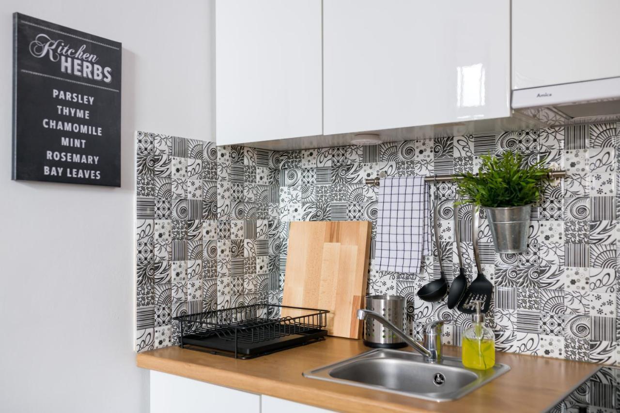 Discover Krakow Apartments - 5 Borowickiej St - Studio Next To Opera And Unity Centre Dış mekan fotoğraf