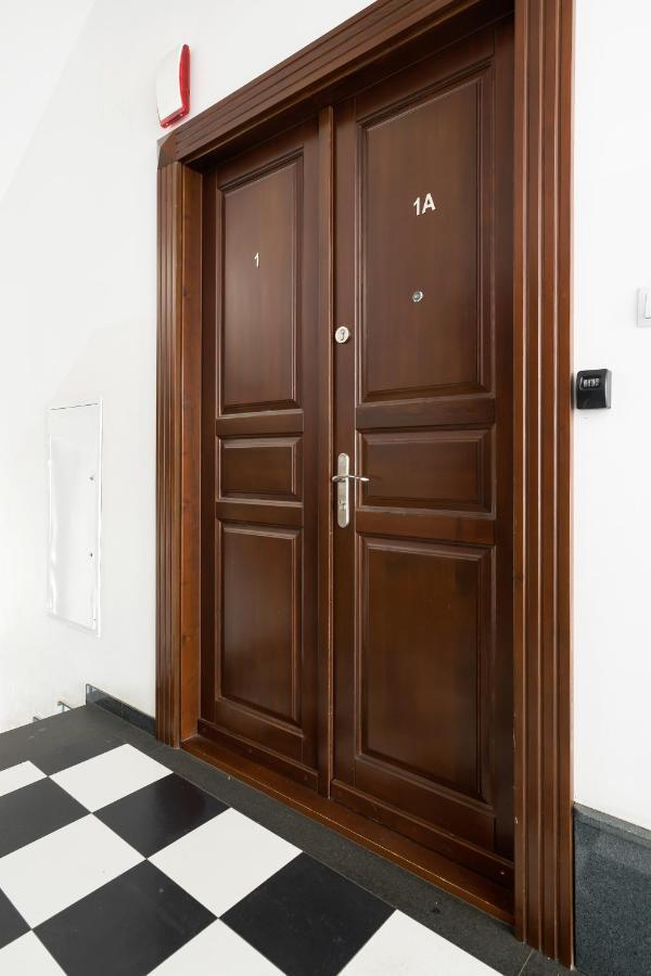 Discover Krakow Apartments - 5 Borowickiej St - Studio Next To Opera And Unity Centre Dış mekan fotoğraf